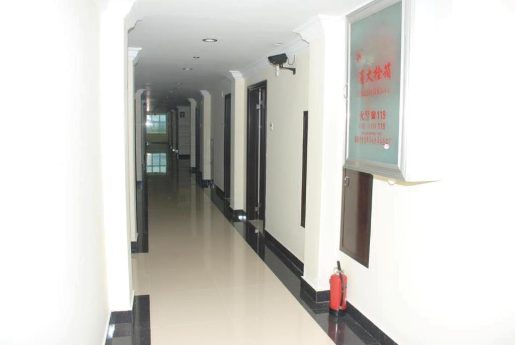 Golden Hill Hotel - Lashio 외부 사진