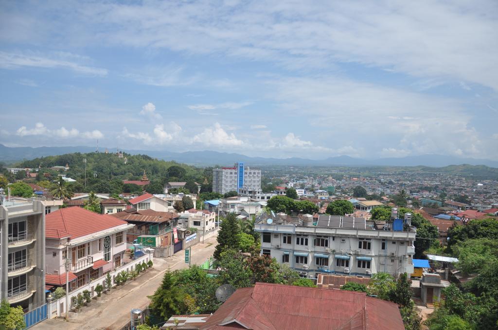 Golden Hill Hotel - Lashio 외부 사진